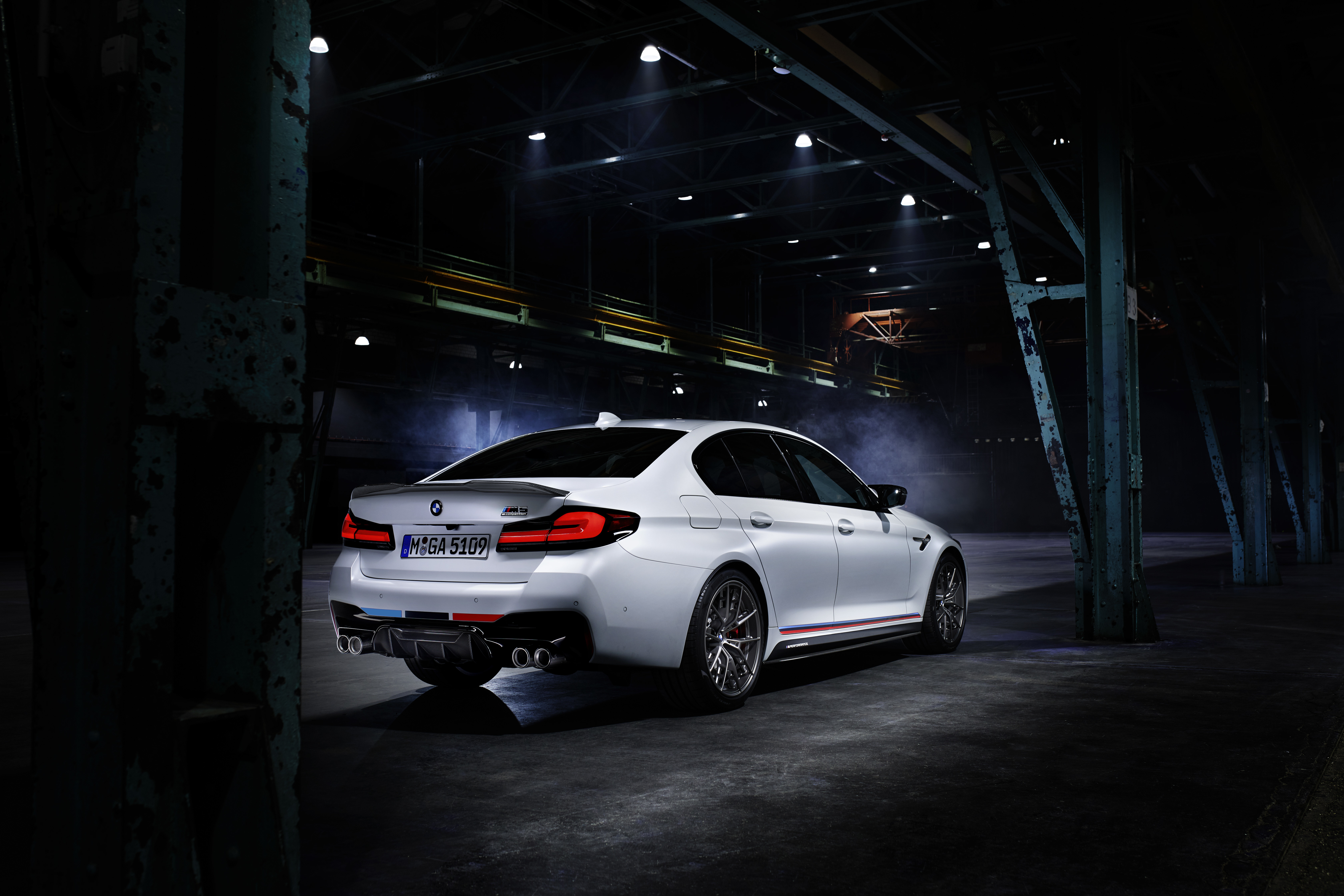 Обои м5 компетишн. BMW m5 f90 Competition. BMW m5 f90 m Performance. BMW 5 2021 M Performance. BMW m5 f90 Competition m Performance.