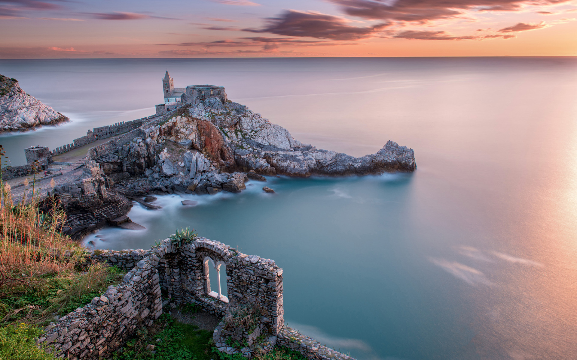скалы развалины маяк пейзаж море