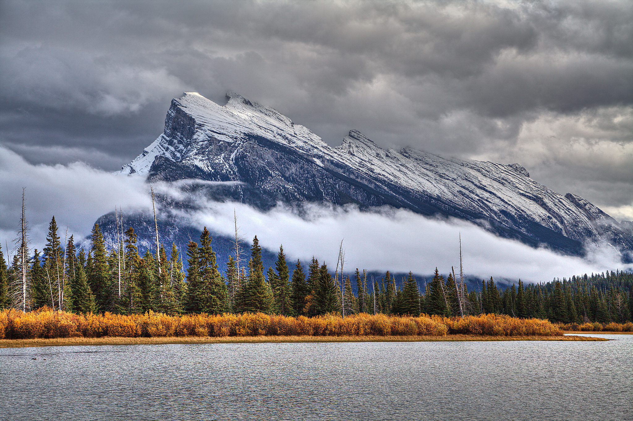  Природа гора Озеро