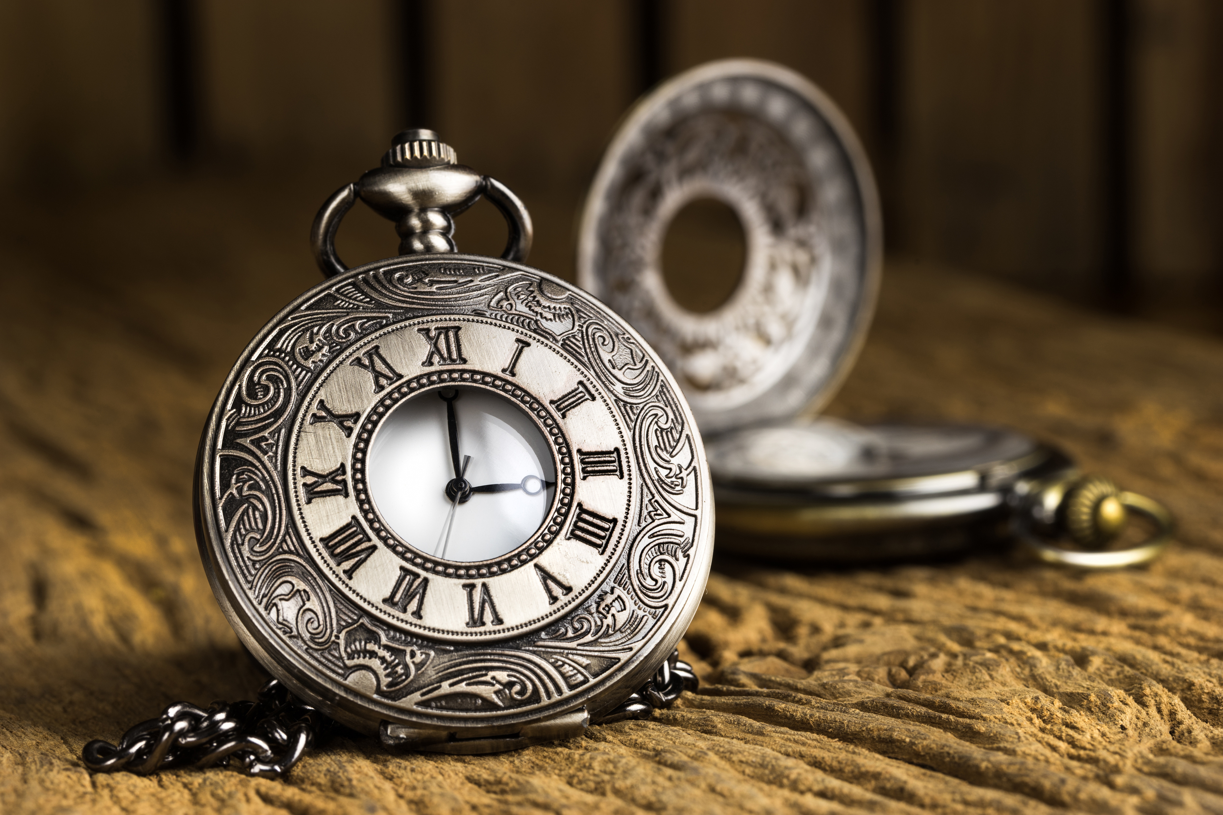 Карманные часы вблизи Часы