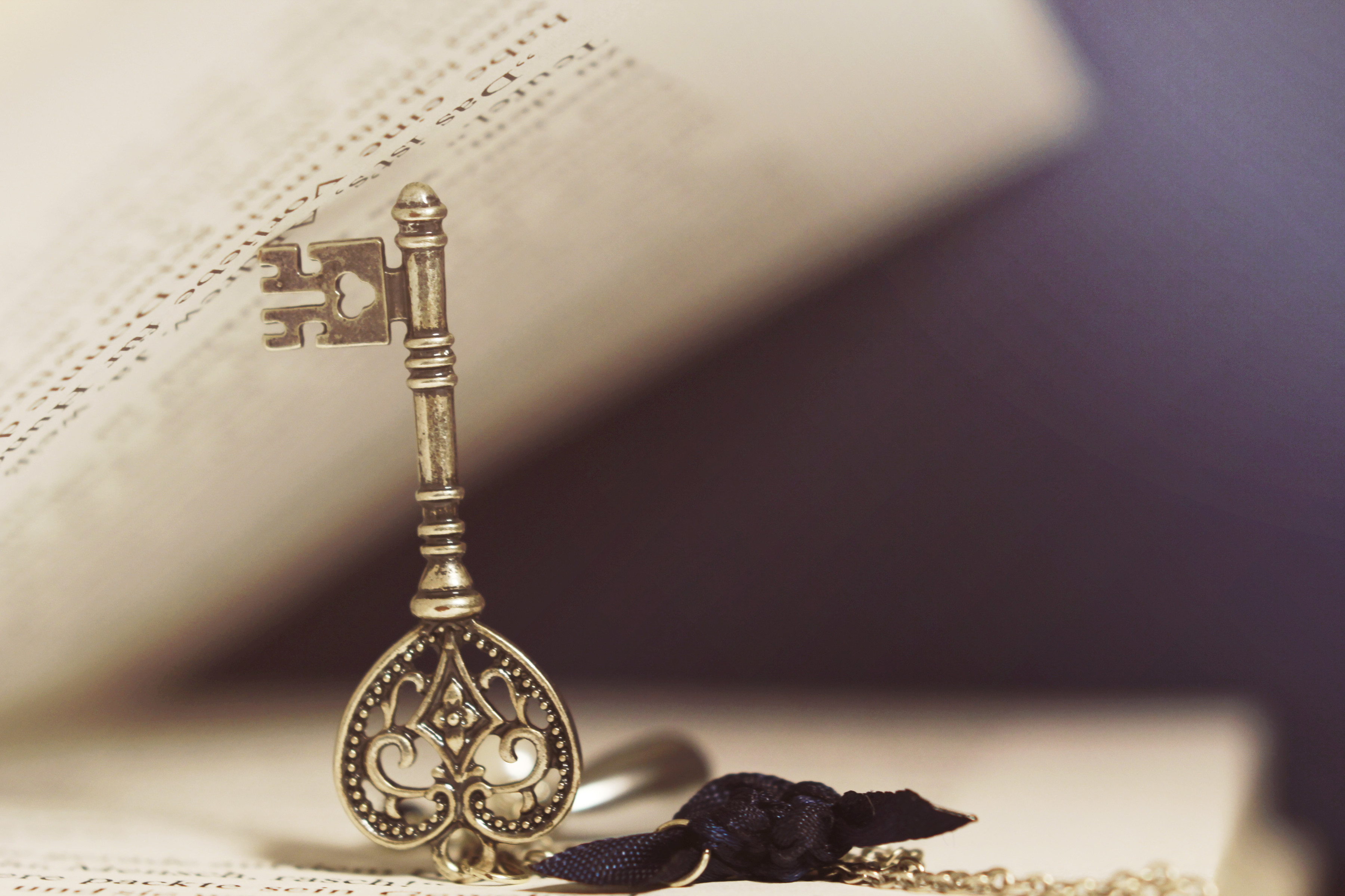 макро страницы ключ книга