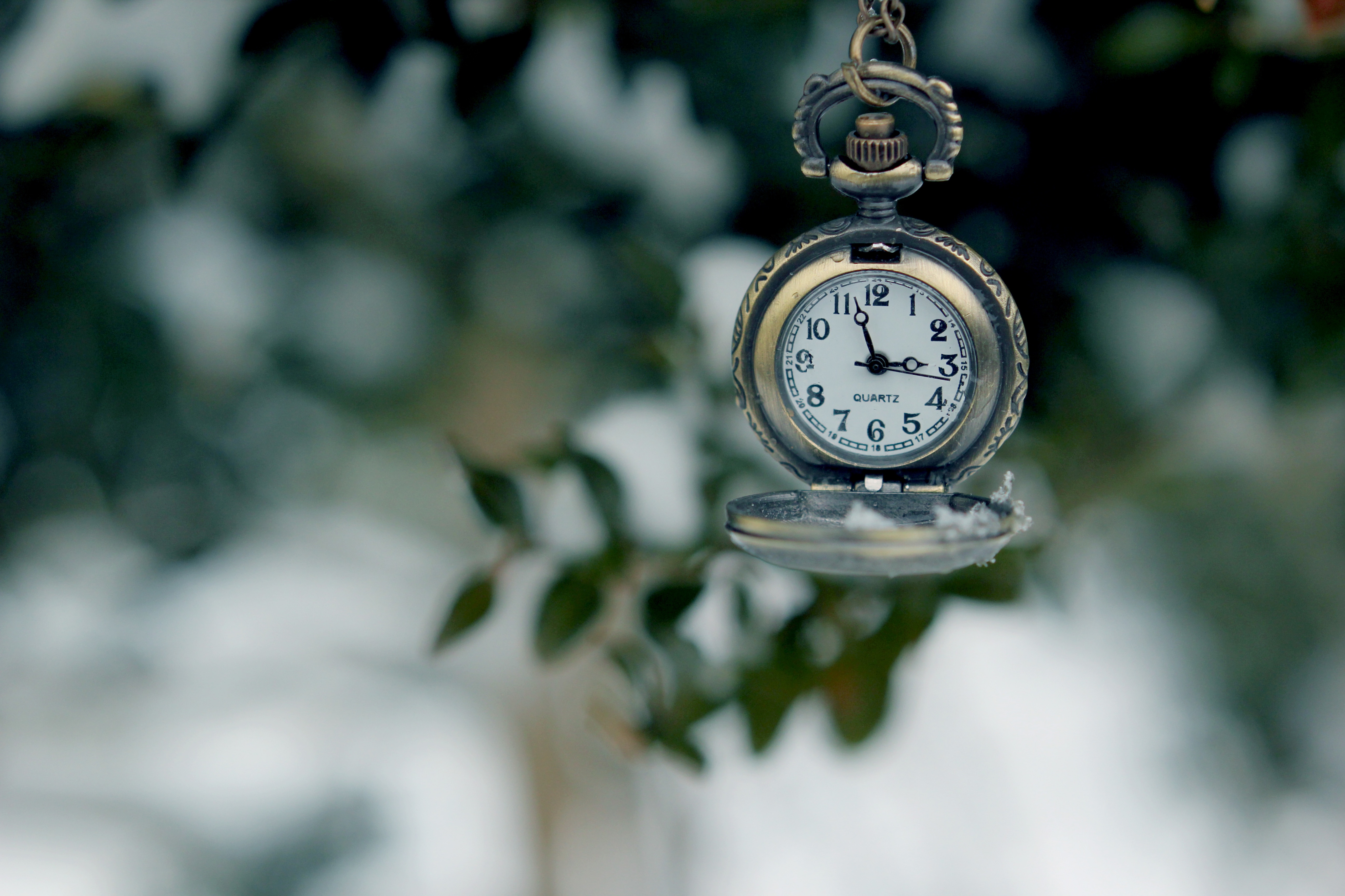 часы циферблат боке